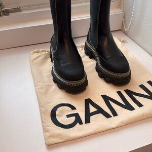 GANNI BLACK STITCH CLEATED MID CHELSEA BOOTS